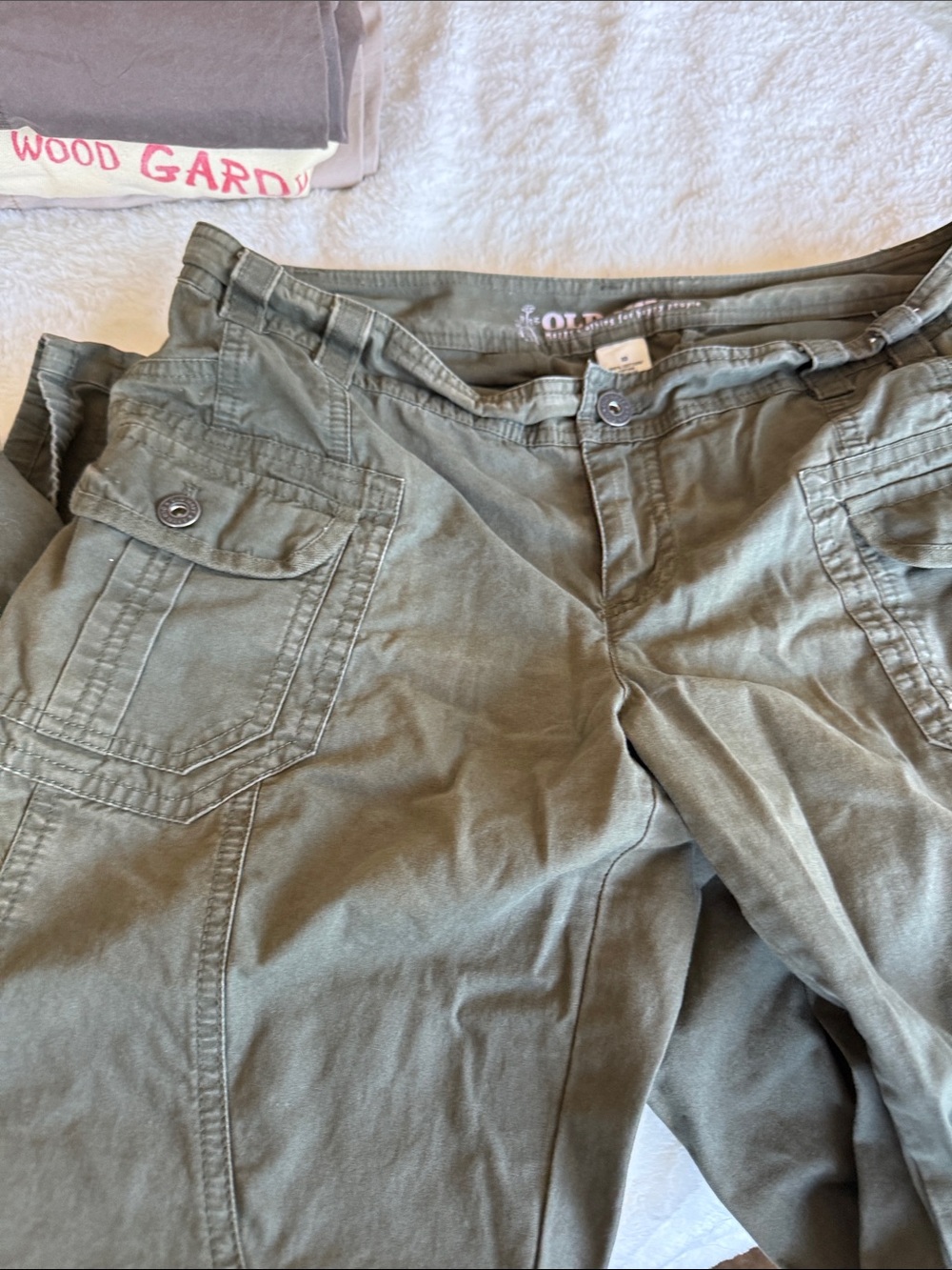 Old Navy womans Olive Cargo Pants